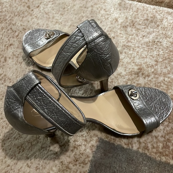 Coach Heels - Picture 4 of 4